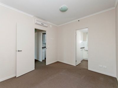 902 / 11 Ellenborough Street, Woodend