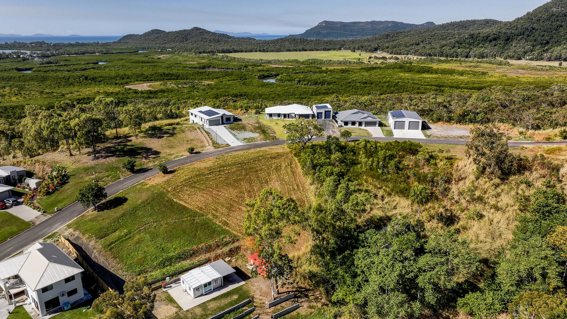 16-18 View Court, Seaforth