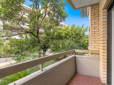 2 / 4 Augustus Street, Toowong