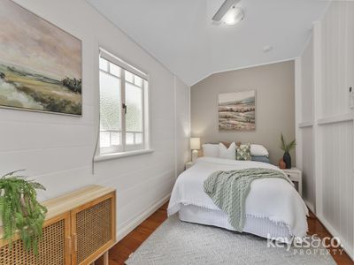 28 Townsend Street, Mysterton