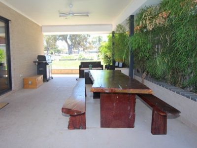 75 Cambridge Drive, Mansfield