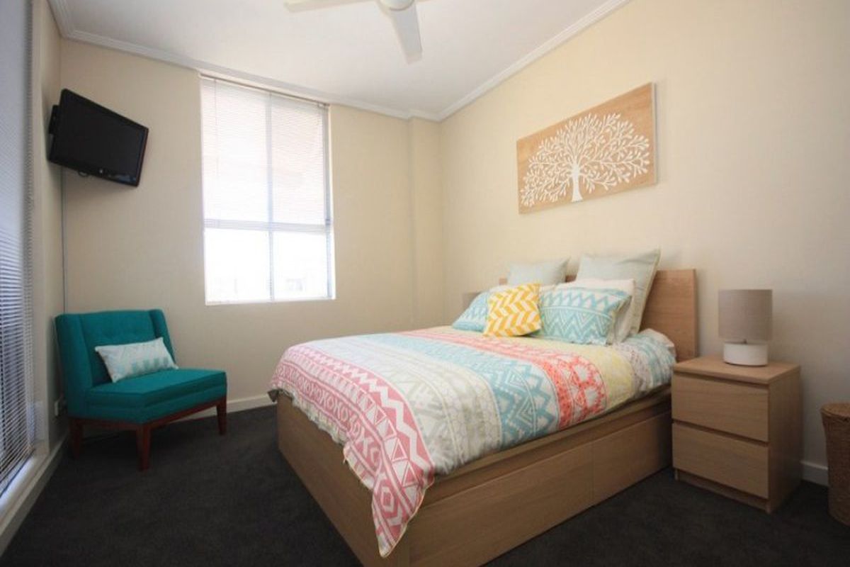 4 The Piazza, Wentworth Point
