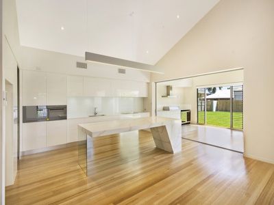 25 First Avenue, Railway Estate