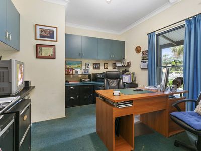 8 Jaggers Court, Tinbeerwah