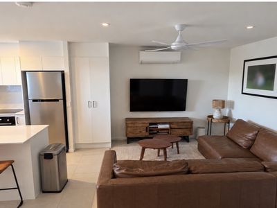 73 Attenborough Drive, Banya