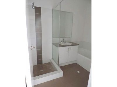 205 Camborne Parkway, Butler