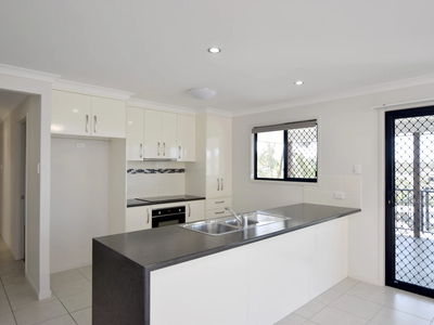 1 / 3 Gidgee Court, Kin Kora