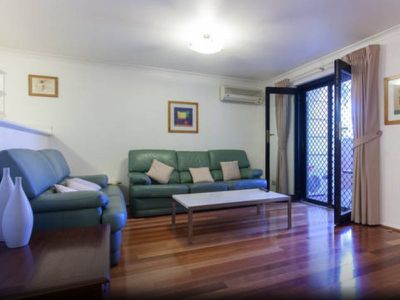 2 / 52 fitzgerald St, Northbridge