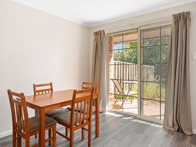 4 / 4 Ochiltree Street, Somerville
