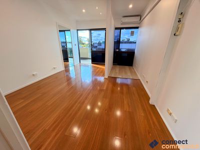 2 / 115 Currumburra Road, Ashmore