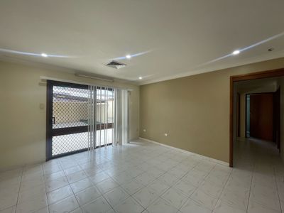 10 Holly Avenue, Chipping Norton