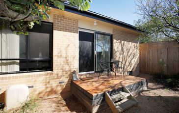 3/8 Charles Street, Pakenham
