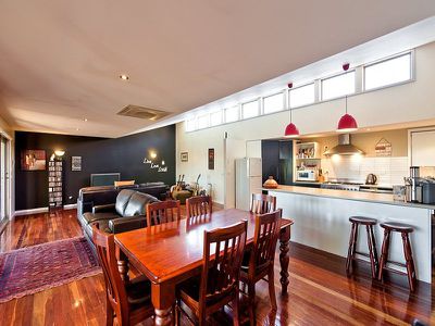 239 Mount Street, East Albury