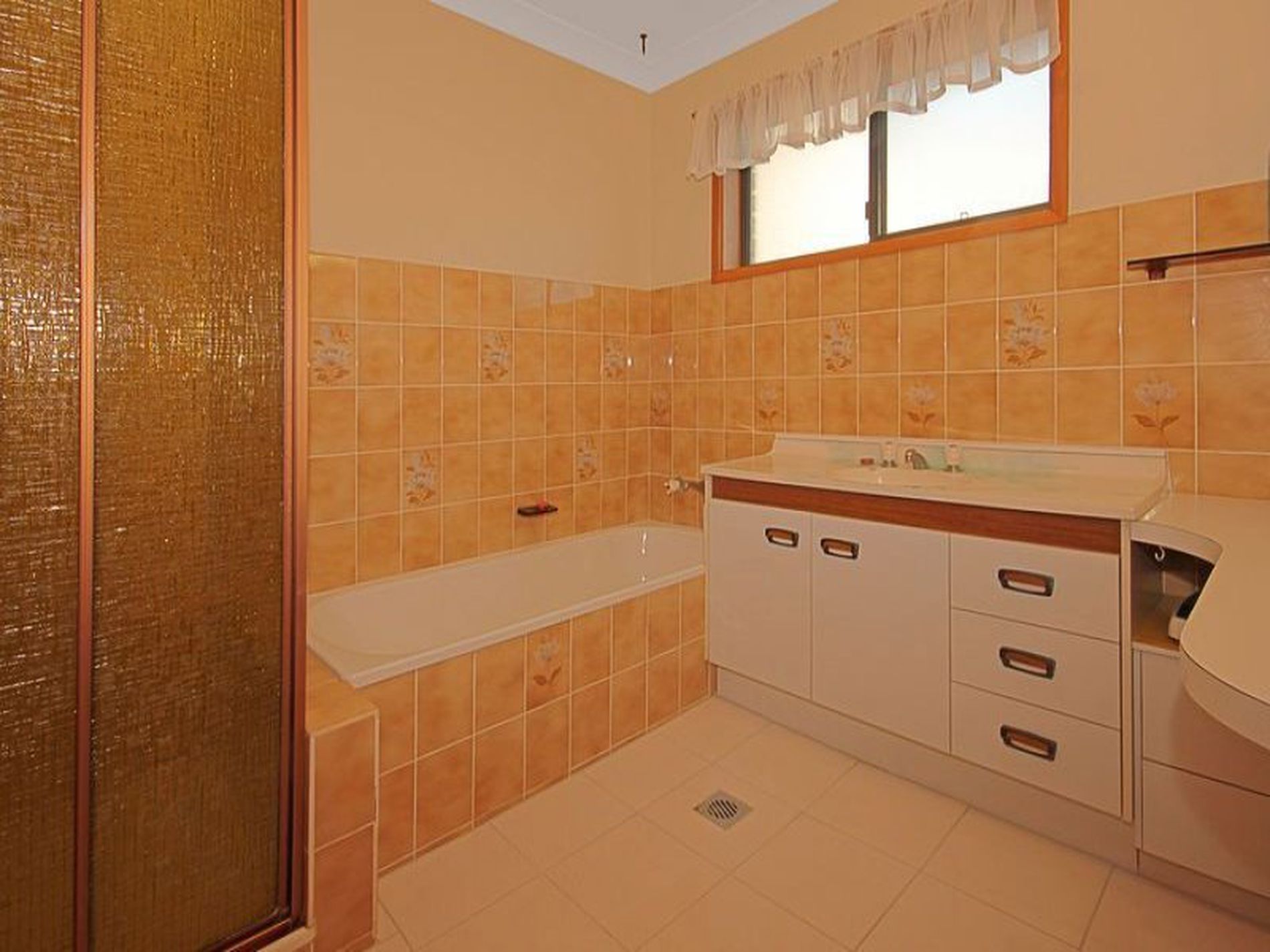 13 Seaview Street, Mollymook