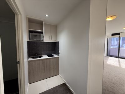 1205A / 420 Macquarie Street, Liverpool
