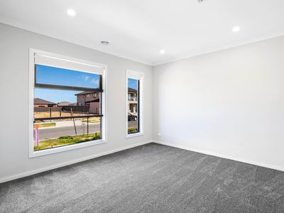 39 Tecoma Street, Manor Lakes