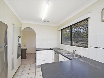 26 Knightsbridge Crescent, Rochedale South