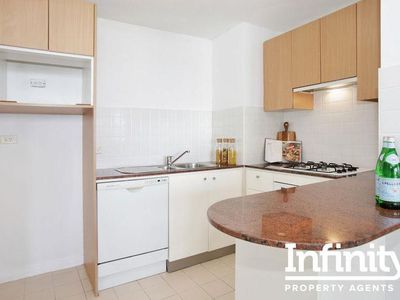 6 / 27 Bennalong Parkway, Wentworth Point