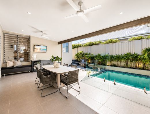 Private Resort-Style Living in the Heart of Old Tewantin image 24