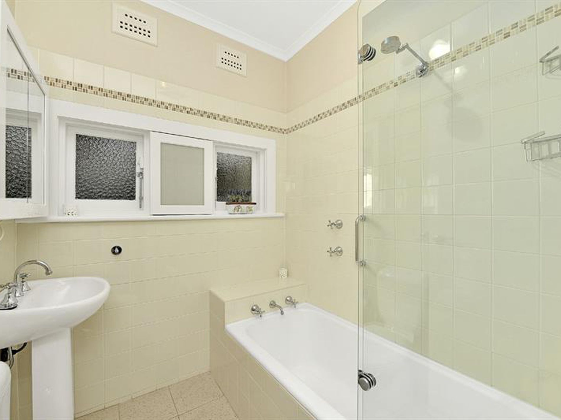 54 Tabrett Street, Banksia