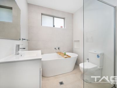 2 / 75-77 Adelaide Street, Oxley Park