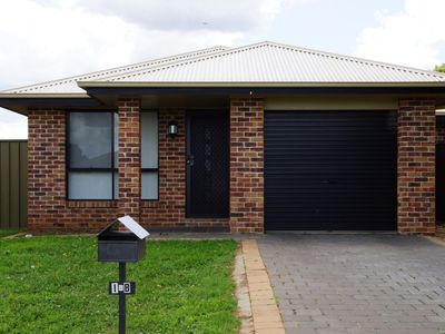 14B Arthur Summons Street, Dubbo