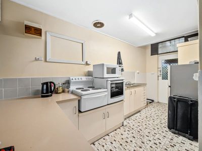 42 Everard Avenue, Keswick
