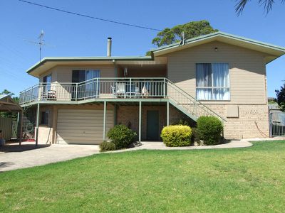 1 Cowdroy Street, South Pambula