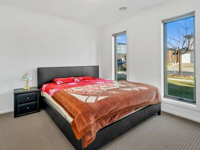 20 Pamplona Way, Clyde North