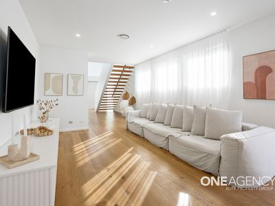 10 Seaside Avenue, Shell Cove