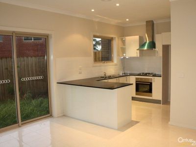 5 12-14 Kingsfield Crescent, Lynbrook