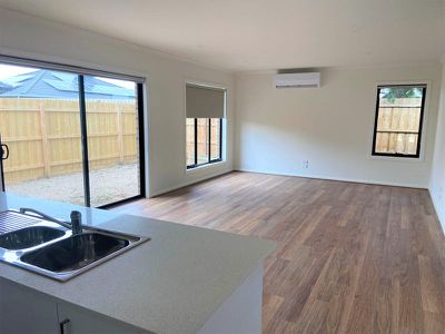 16 / 44 Coburns Road, Melton