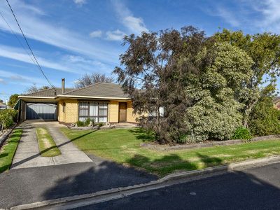 17 White Street, Millicent