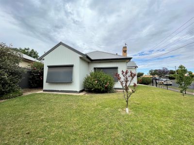 121 & 127 Stradbroke Avenue, Swan Hill