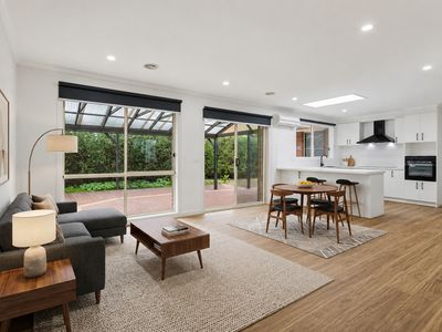 2 Little Acre Cl, Langwarrin