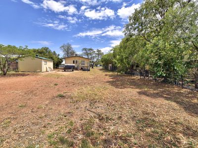 86 Crane Street, Longreach