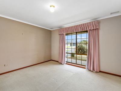 4 Wentworth Street, Beachport