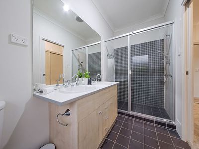19 Yarra Road, Wakerley