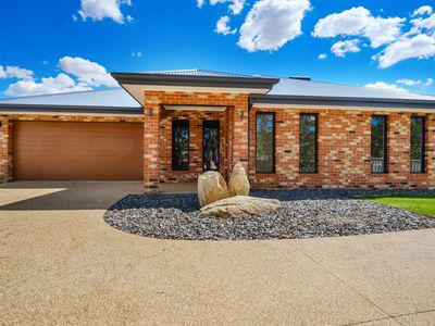 1 / 1 CASTLE CREEK ROAD, Wodonga