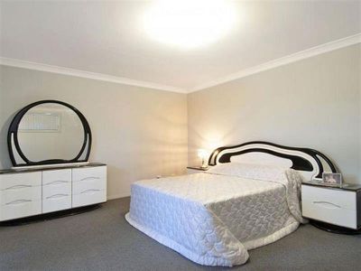 2 Sapphire Cct, Quakers Hill