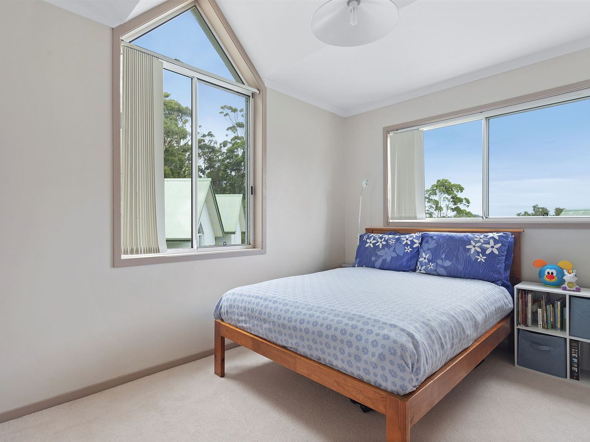9 / 13 Augusta Place, Mollymook