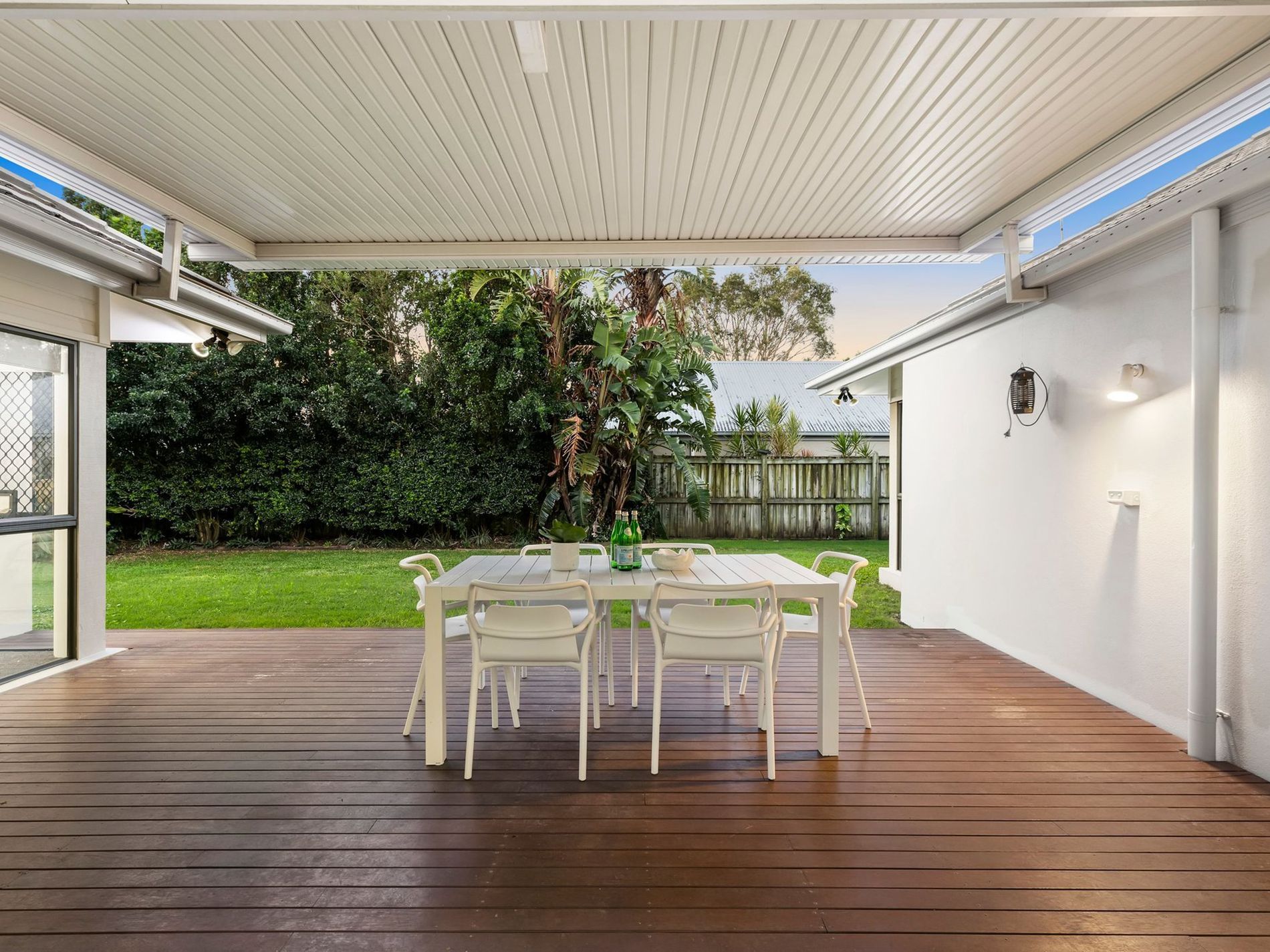 15 Hawksbury Crescent, Wakerley