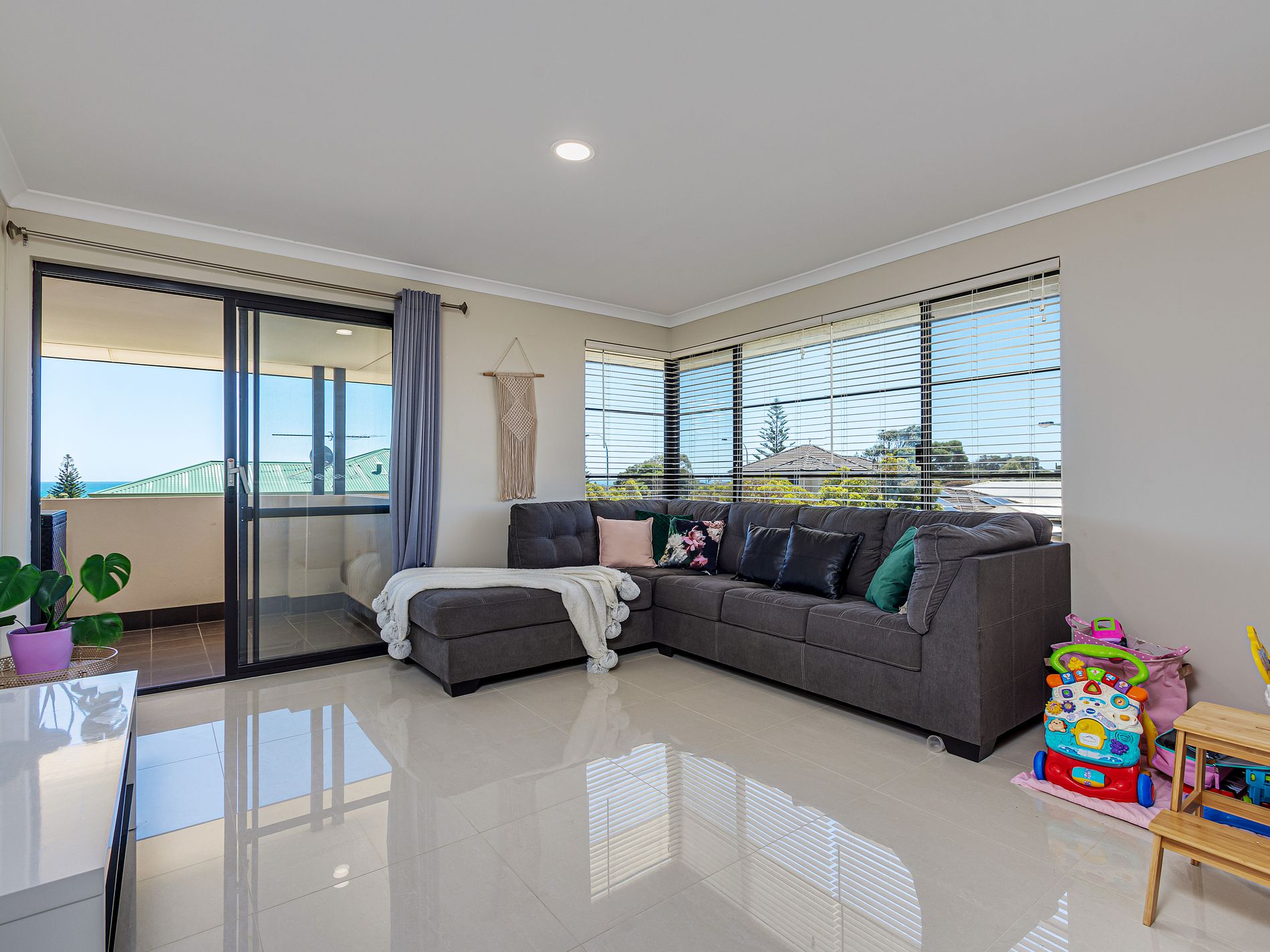 25 Flagtail Outlook, Yanchep