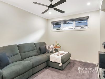 49 Portree Loop, Jimboomba