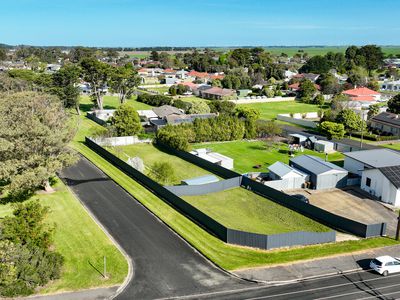 2 Hart Street & 34 McRostie Street, Millicent