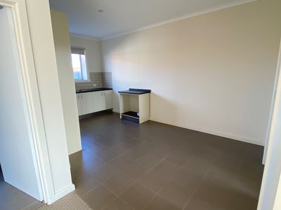 2 / 7 Church Street, Wynyard