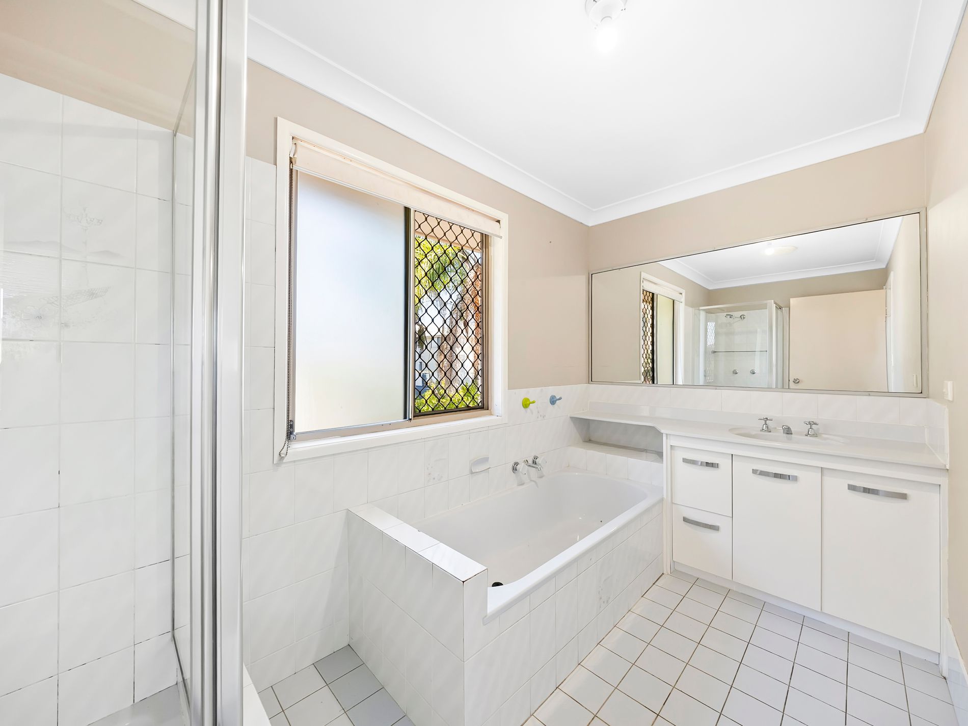 14 Caravonica Court, Calamvale