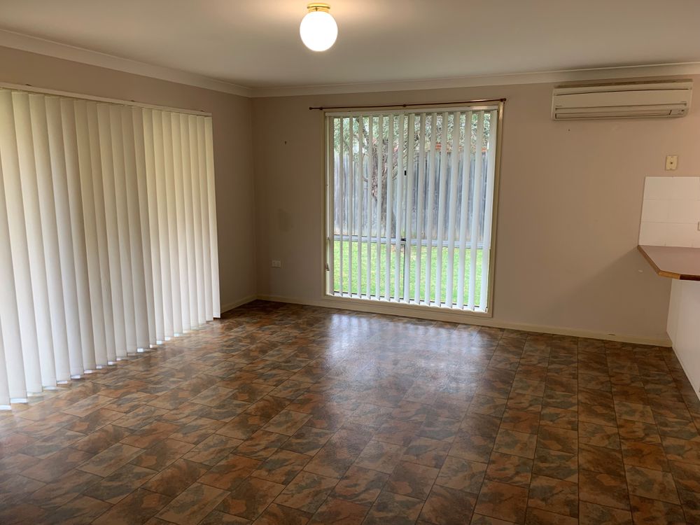 15 Jimbour Court, Wattle Grove
