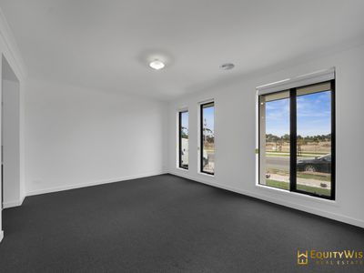 16 Tuppal Drive, Wyndham Vale