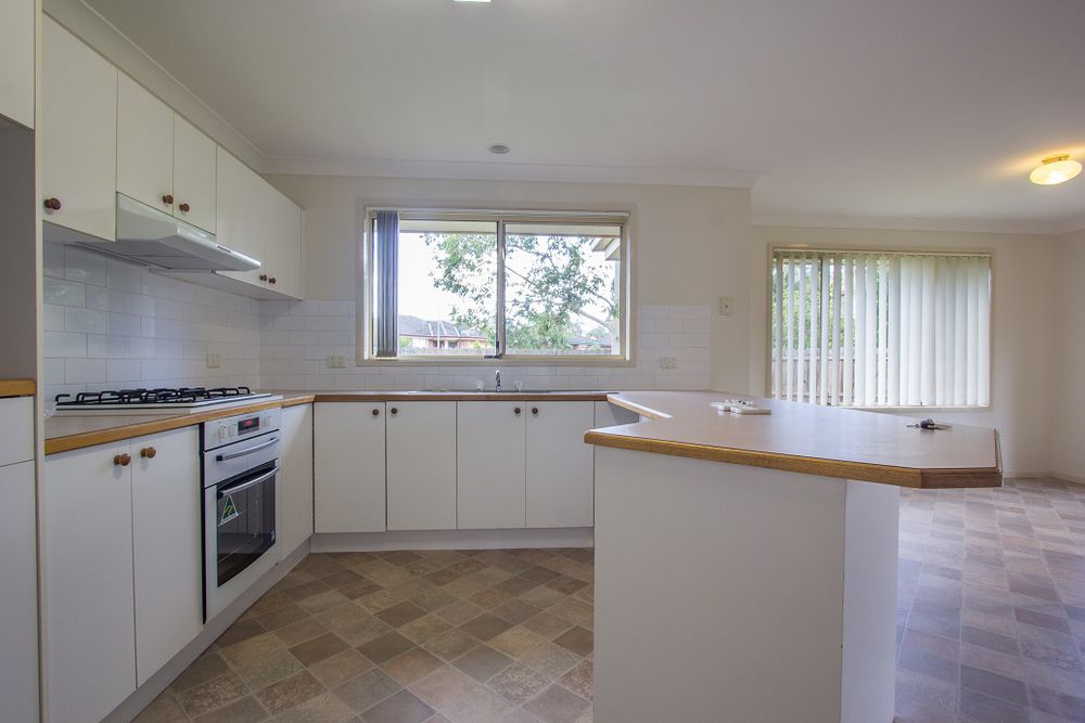 6 Yallum Court, Wattle Grove